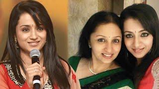 Gorgeous Trisha Krishnan Expressing Love On Her Mother