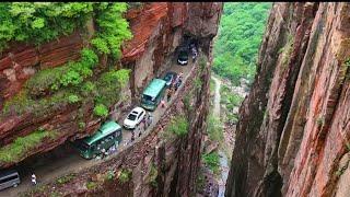 दुनिया की 10 सबसे ख़तरनाक़ सड़कें | Top 10 Most Dangerous Roads in The World #top10dangerousroads