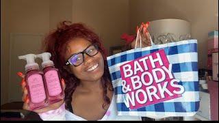 BATH & BODY WORKS NEW NEW STRAWBERRY POUND CAKE HAND SOAPS!!!!!