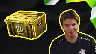 Pros review the CS20 CASE SKINS