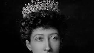 Top 10   Most Beautiful and Expensive Tiara in History