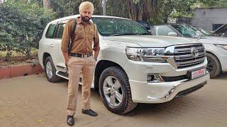 Driving CHIEF MINISTER Bulletproof Toyota LAND CRUISER