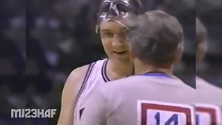 Bill Laimbeer Try to Piss Off the Bulls | Slapping the Ball out of Pippen's Hands (1991.04.12)