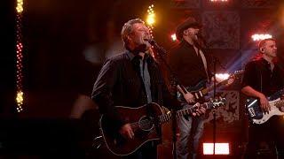 Blake Shelton Performs 'Hell Right'