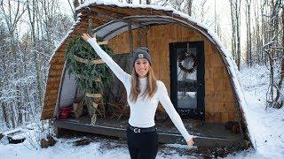 Single Mother Builds Scandinavian Inspired Tiny House To Escape // tiny house tour
