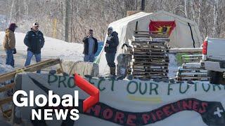 Wet'suwet'en, government reach tentative deal as new blockade launched in Montreal