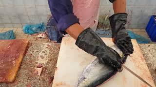 Tuna Fish Fillet by 1 Minute।Skilled and Fastest Tuna Fish Cutting by Knife।Amazing Fish Fillet Ways