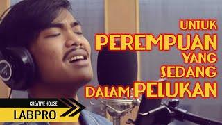 PAYUNG TEDUH - UNTUK PEREMPUAN YANG SEDANG DALAM PELUKAN  (BOYKE BANGUN - ACOUSTIC COVER)