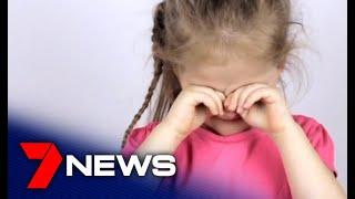 Surgeons warn eye rubbing could leave people blind | 7NEWS