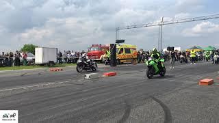 Hayabusa vs Kawasaki Ninja ZX10R - motorcycles racing 