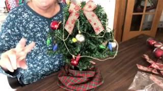 How to  make a quick  Christmas tree table top