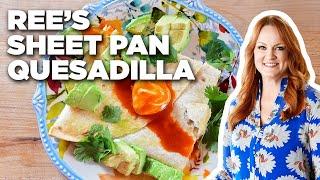 Ree Drummond's Chicken Chili Sheet Pan Quesadilla | The Pioneer Woman | Food Network