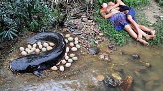 Top 10 video: Primitive Life Catching Fish Is Difficult