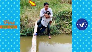 New Funny Videos 2020 ● People doing stupid things P146