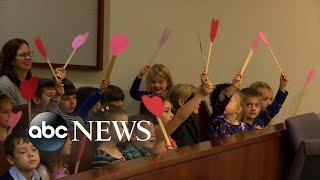 Michigan boy invites entire kindergarten class to adoption hearing