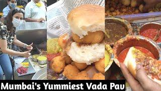 Mumbai's Best Vada Pav | Famous Asha Parekh Vada Pav Stall In Santacruz