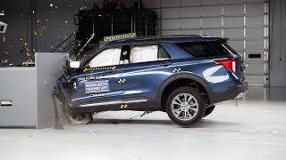 2020 Ford Explorer driver-side small overlap IIHS crash test