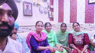 EK FAMILY NU MILA NEW CHANDIGARH PHULA DA MELA ਫੁੱਲਾ ਦਾ ਮੇਲਾ  Rose Festival of Chandigarh