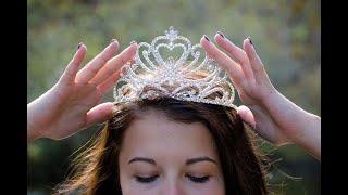 Top 10 most bueatiful Crown in histroy