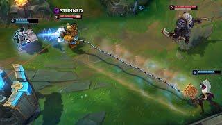 Here's a Perfect Example of How NOT to Help in League of Legends... | Funniest LOL Moments #7