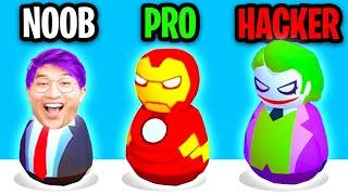 NOOB vs PRO vs HACKER In WOBBLE MAN GAME! (MAX LEVEL HULK SKIN!?)