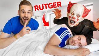 24 UUR MIJN VRIENDJE RUTGER BANG MAKEN! *Prank Challenge*