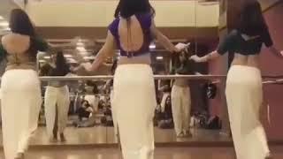 SEXY BIG BOOTY GIRLS HIT DANCE... सैक्सी लड़की का मस्त सैक्सी डांस(2)