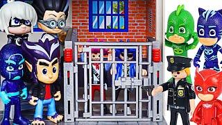 PJ Masks! Arrest the villains who fled the police prison! | DuDuPopTOY