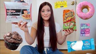 TEACHER TRIES HER STUDENTS FAVORITE SNACKS | LUNCHABLES FLAMING HOT CHEETOS. DUNKIN DONUTS & MORE.