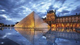 Louvre Museum closes its doors to public