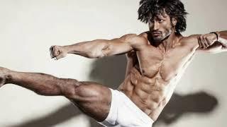 Top 10 best body in bollywood Actors 2019